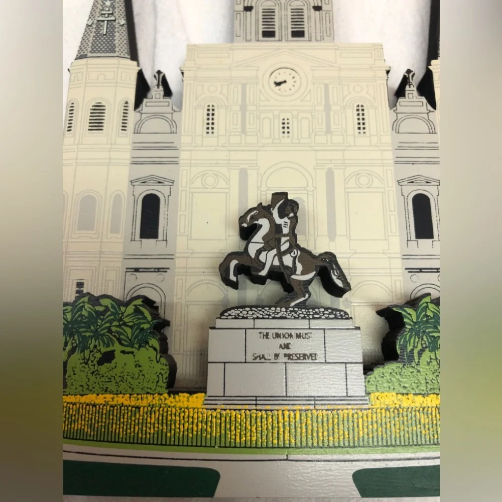New Orleans, LA., Jackson Square, St. Louis Cathedral Minor Basilica . Souvenir - Picture 2 of 12